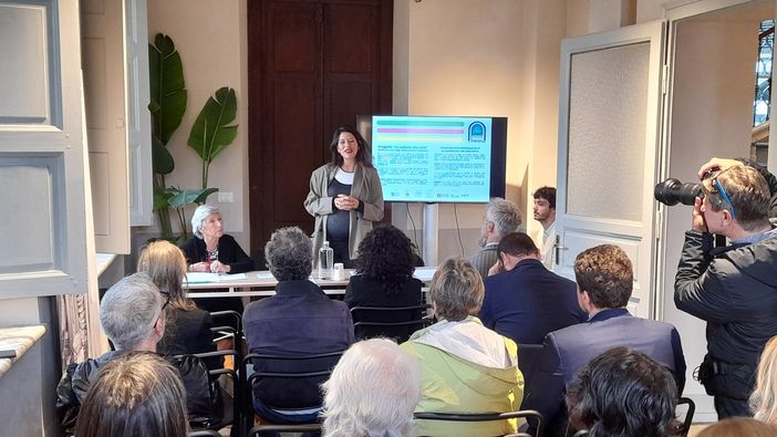 Un biglietto "sospeso" (come il caffè) per offrire il cinema, il teatro o un museo a chi non può permetterselo