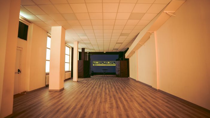 Tingeltangel è il nuovo polo culturale di Nizza Millefonti: dal teatro al cinema, apre lo spazio in via Rosmini Tingeltangel è il nuovo polo culturale di Nizza Millefonti: dal teatro al cinema, apre lo spazio in via Rosmini