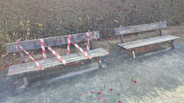 Giardini Reali, parco giochi rinnovato ma panchine vecchie: “Le nuove assi sono in arrivo, questione di giorni”