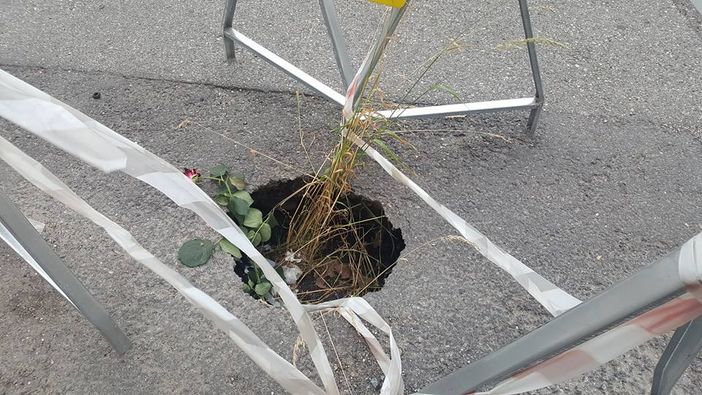 Chiuse due profonde buche sulle strade della Circoscrizione 4 a Torino Chiuse due profonde buche sulle strade della Circoscrizione 4 a Torino