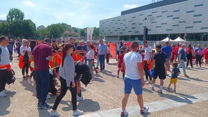 manifestazione all'aperto manifestazione all'aperto