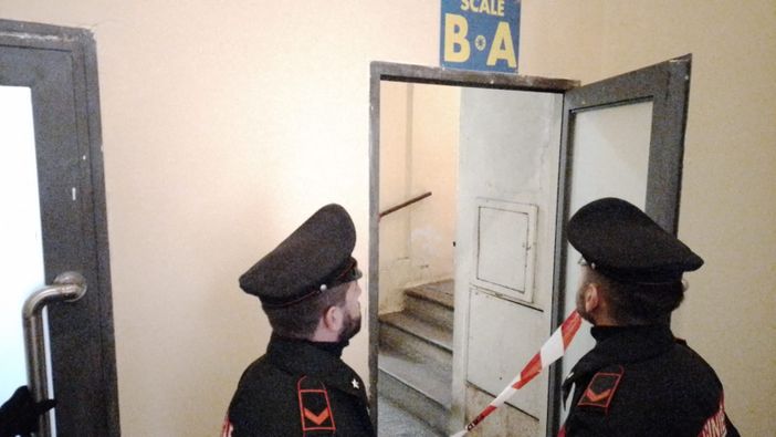 Cadavere nelle cantine delle case popolari di via San Massimo 33, un condomino fermato per omicidio