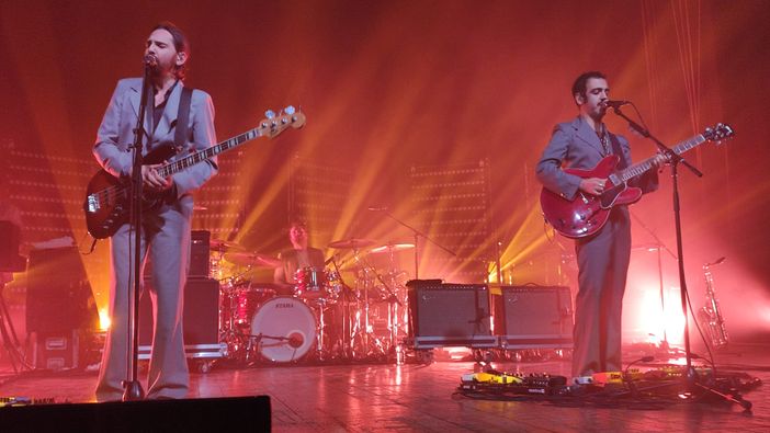 Una serata “leggerissima” al Teatro della Concordia con il concerto di Colapesce e Dimartino