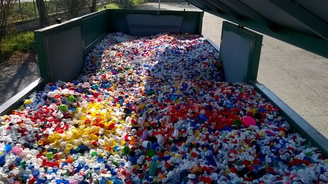 Santena, i tappi  dati ad Emergency fanno nascere bambini in Afghanistan