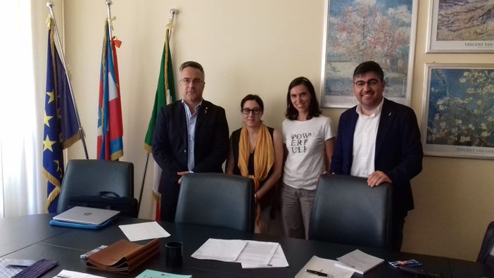 La Regione Piemonte sostiene gli educatori: "Chiediamo al Ministero l'equipollenza fino al 2018" La Regione Piemonte sostiene gli educatori: "Chiediamo al Ministero l'equipollenza fino al 2018"