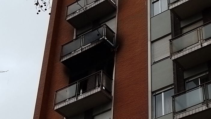 Fuga di gas, esplosione e incendio: mattinata di paura in corso Agnelli [FOTO]