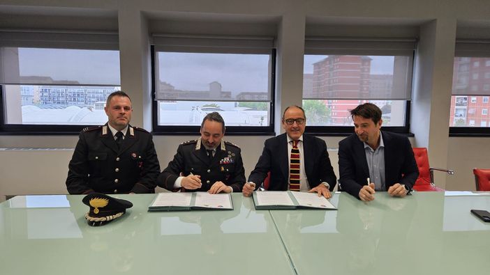 Sicurezza nei cantieri, firmato il protocollo tra Carabinieri e FSC Costruzioni di Torino Sicurezza nei cantieri, firmato il protocollo tra Carabinieri e FSC Costruzioni di Torino