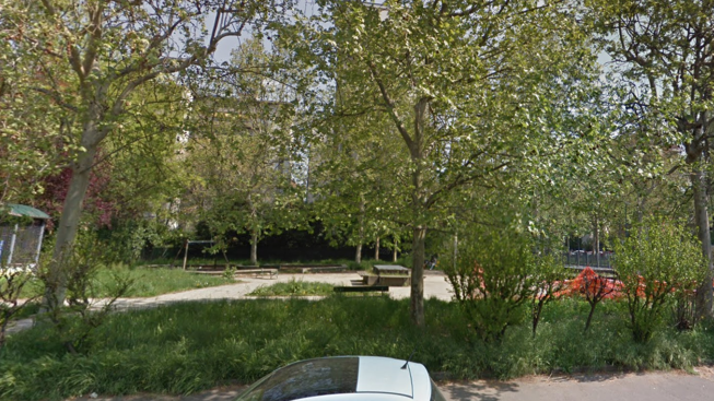 Giardini di corso Unione Sovietica all'angolo con corso Cosenza, via al cantiere Giardini di corso Unione Sovietica all'angolo con corso Cosenza, via al cantiere