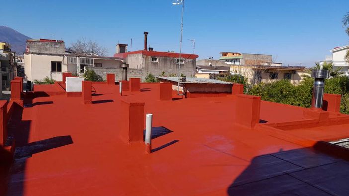 Metti al sicuro il tuo tetto: la guida all'impermeabilizzazione di una copertura in lamiera Metti al sicuro il tuo tetto: la guida all'impermeabilizzazione di una copertura in lamiera