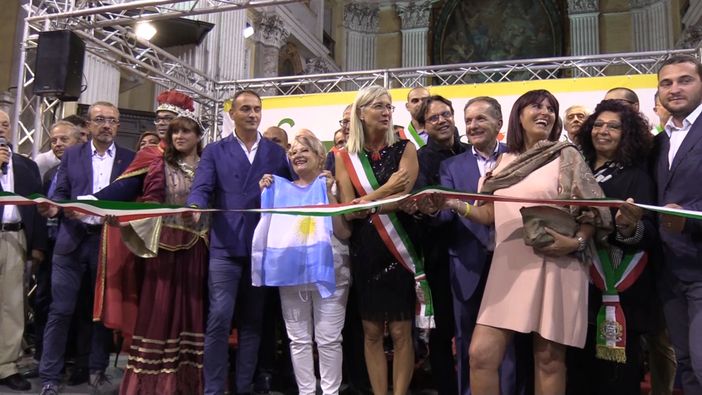 La Fiera nazionale del Peperone di Carmagnola si apre nel segno del &quot;made in Piemonte&quot; [FOTO E VIDEO]