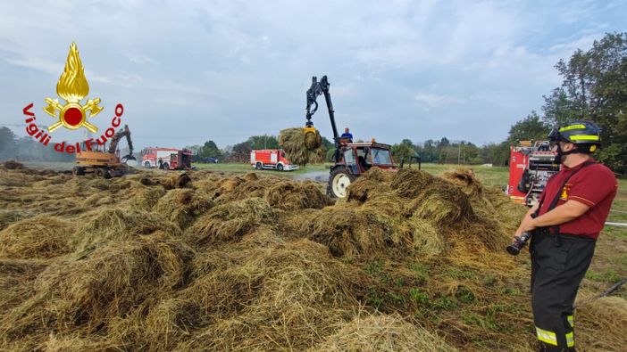 vigili del fuoco in azione