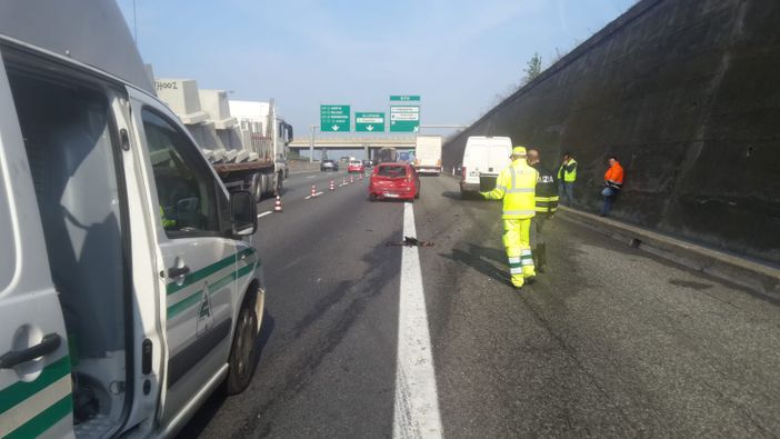 Incidente sulla tangenziale Sud: ferita una donna