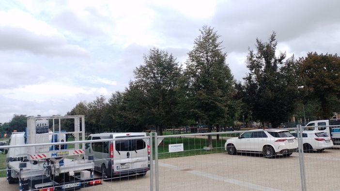 Transenne in piazza d'Armi Transenne in piazza d'Armi