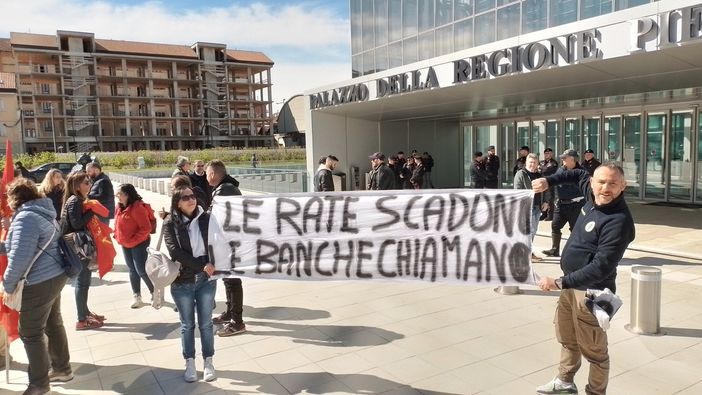 Crisi Delgrosso, anche Moncalieri scende in campo: 700 euro per ogni lavoratore Crisi Delgrosso, anche Moncalieri scende in campo: 700 euro per ogni lavoratore