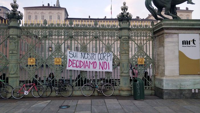 immagine di una manifestazione pro aborto