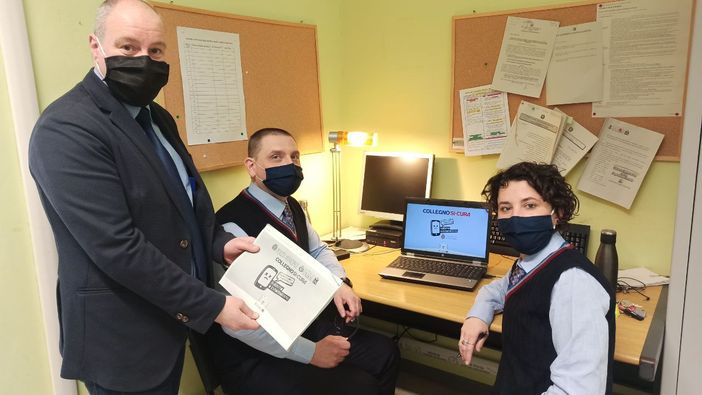 agenti della municipale fanno lezione su Meet