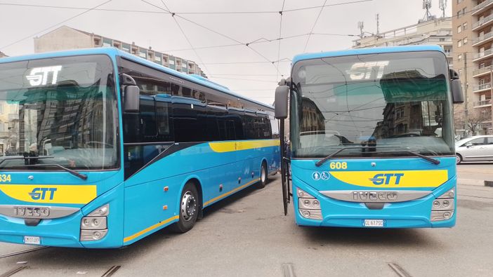 bus mezzi pubblici