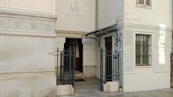 piazzetta piccolissima