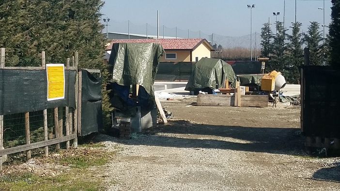 Il Comune di Cavour mette dei soldi per finire la piscina