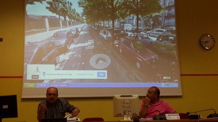 La pista ciclabile divide via Plava: a Mirafiori Fca e residenti si contendono lo spazio