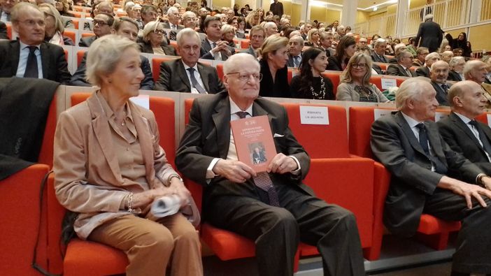 Salza, un libro per raccontare la storia del banchiere: "Sapremo fare la nostra parte"