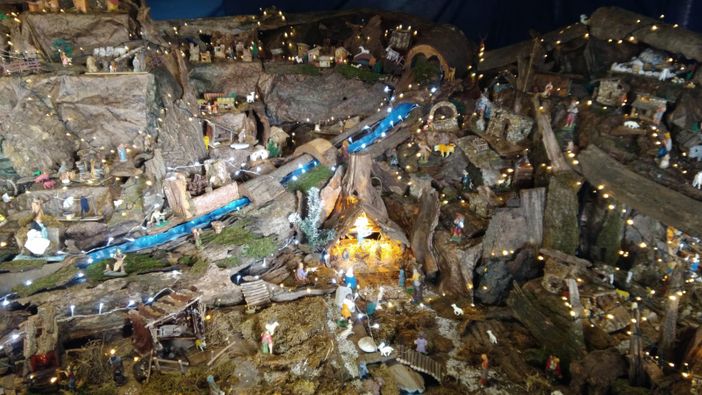 Da oggi la Comunità di Mirafiori Sud ha il suo presepe Da oggi la Comunità di Mirafiori Sud ha il suo presepe