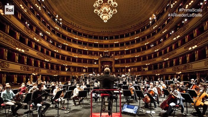 Una meraviglia tra lirica, danza e cinema: c'era tanta Torino alla Prima della Scala in mondovisione Una meraviglia tra lirica, danza e cinema: c'era tanta Torino alla Prima della Scala in mondovisione