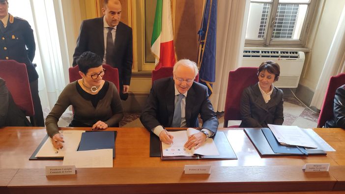 Prefettura, Comune, scuole, forze dell'ordine, Vigili del Fuoco e giornalisti insieme per l'educazione civica dei giovani