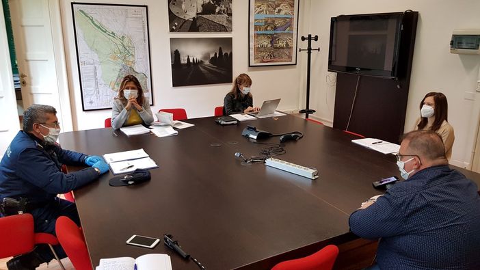 Istituzioni, volontariato e associazioni di categoria: a Venaria tutti insieme verso la Fase 2 Istituzioni, volontariato e associazioni di categoria: a Venaria tutti insieme verso la Fase 2