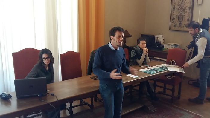 Pinerolo fa un bilancio di metà mandato per la giunta Salvai: tante le "faccine sorridenti", ma anche il nodo da sciogliere della Scuola di equitazione Pinerolo fa un bilancio di metà mandato per la giunta Salvai: tante le "faccine sorridenti", ma anche il nodo da sciogliere della Scuola di equitazione