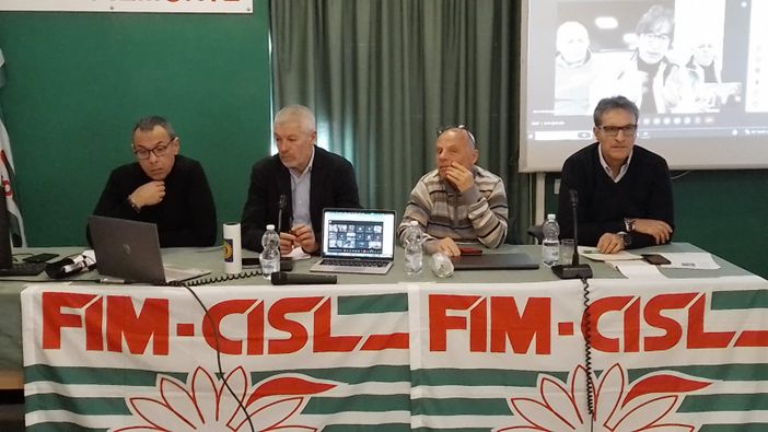 Mirafiori, i sindacati chiedono con urgenza un nuovo modello: "Fosse pure Opel o Peugeot"