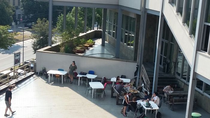 Gli studenti “occupano” la terrazza di Palazzo Nuovo a Torino e ci fanno un’aula studio Gli studenti “occupano” la terrazza di Palazzo Nuovo a Torino e ci fanno un’aula studio