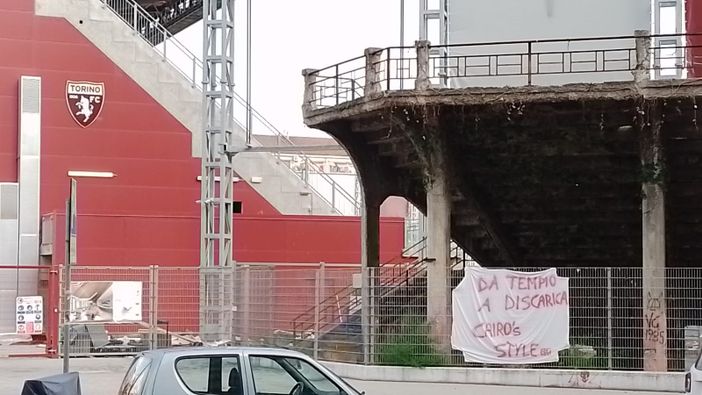 striscione appeso al Filadelfia