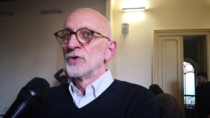 Giustetto (Ordine dei Medici di Torino): "Stare a casa è deprimente, ma non si può continuare a uscire: la situazione è grave" Giustetto (Ordine dei Medici di Torino): "Stare a casa è deprimente, ma non si può continuare a uscire: la situazione è grave"