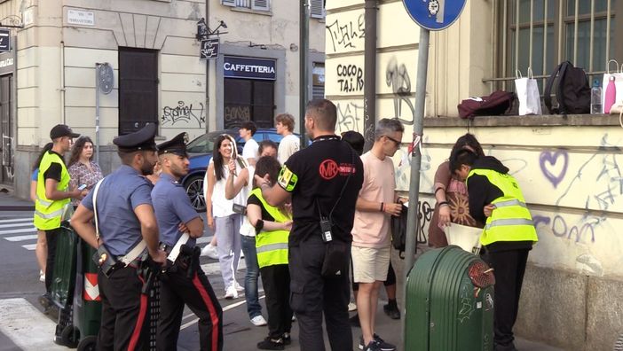 San Giovanni, sale la febbre da fuochi d’artificio: controlli e un &quot;labirinto&quot; per arrivare in piazza [FOTO E VIDEO]