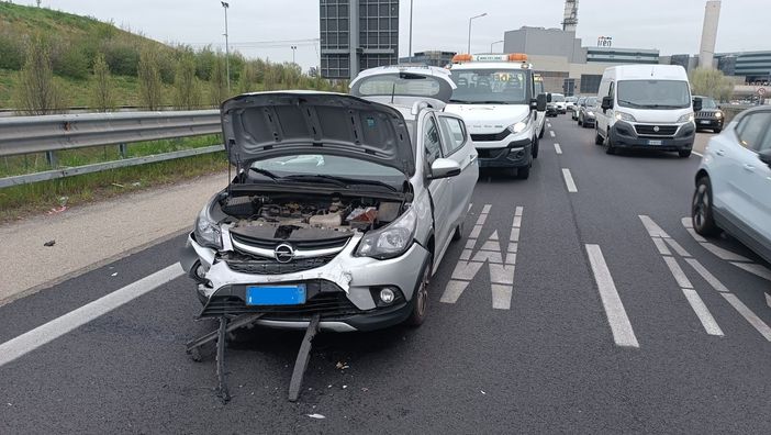 Incidente allo svincolo di corso Regina: traffico in tilt sulla tangenziale