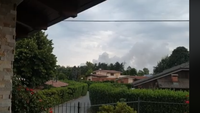 Nell'immagine un fotogramma del video pubblicato sui social da alcuni residenti della zona