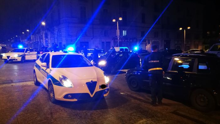 Controlli nella notte della polizia municipale: 31 verbali per varie infrazioni