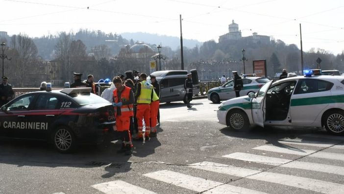 I genitori di Stefano Leo donano a Torino un albero in sua memoria: sarà piantato ai Murazzi