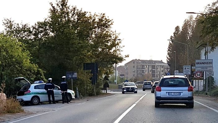 Brandizzo, Deluca (Alternativa civica): &quot;Cosa ci fa la municipale fuori dai confini comunali?&quot;