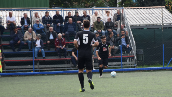 POLEMICA LUCENTO - Controrisposta dei giocatori: &quot;Invitati a gettare la spugna&quot;. Società: &quot;Nulla da aggiungere&quot;