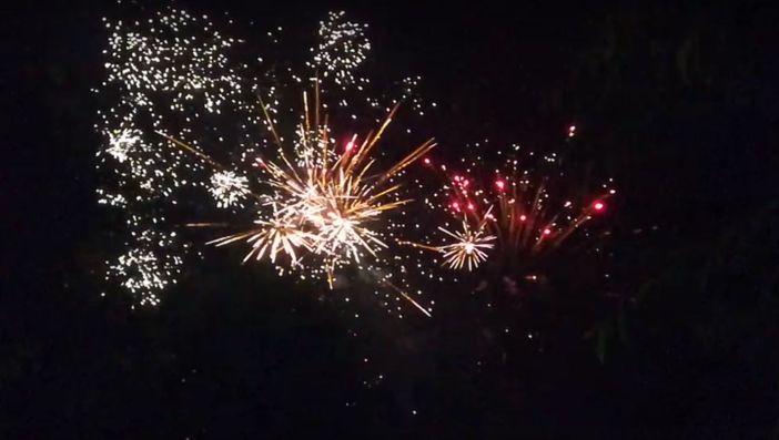I fuochi d'artificio hanno concluso la festa di San Matteo a Nichelino (VIDEO) I fuochi d'artificio hanno concluso la festa di San Matteo a Nichelino (VIDEO)