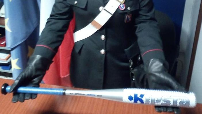 Raid punitivo per farsi pagare un debito: tre arresti