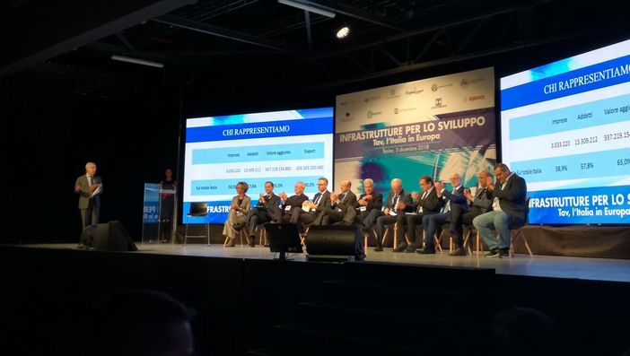 Alle OGR il convegno "Dall’arte per tutti all’arte di tutti. Verso una nuova prospettiva di accessibilità" Alle OGR il convegno "Dall’arte per tutti all’arte di tutti. Verso una nuova prospettiva di accessibilità"