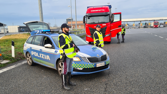 Pattuglia della Polizia stradale