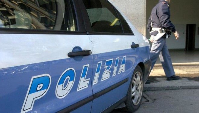Gabonese ingoia ovuli di droga, arrestato dalla Polizia