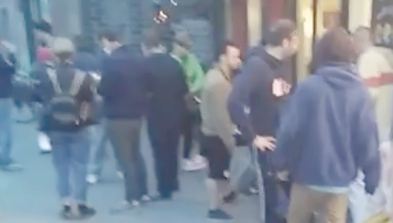 L'assembramento in diretta Facebook in un bar a Chivasso: "Le forze dell'ordine sono venute e non hanno fatto niente..."