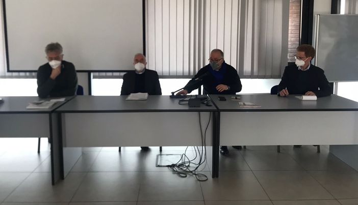 La diocesi si interroga sulla pandemia: al via un corso di formazione per i sanitari La diocesi si interroga sulla pandemia: al via un corso di formazione per i sanitari