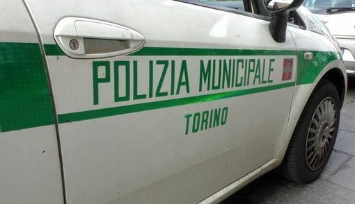 Carrozzeria non in regola a Torino Nord, oltre 5 mila euro di multa