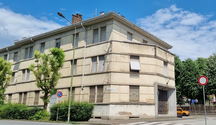 L’ex caserma dei carabinieri di Pinerolo L’ex caserma dei carabinieri di Pinerolo